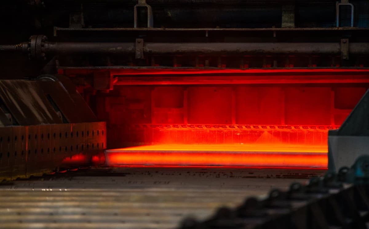 Hot strip mill